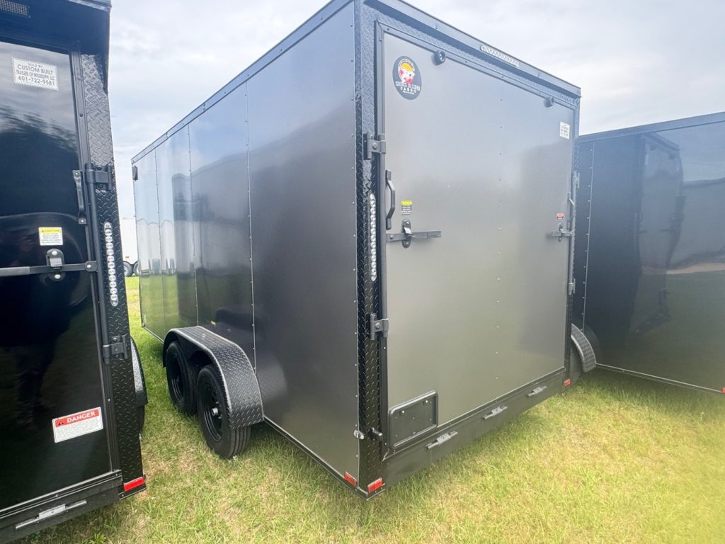 7x16-HD-Enclosed-Trailer-Custom-2